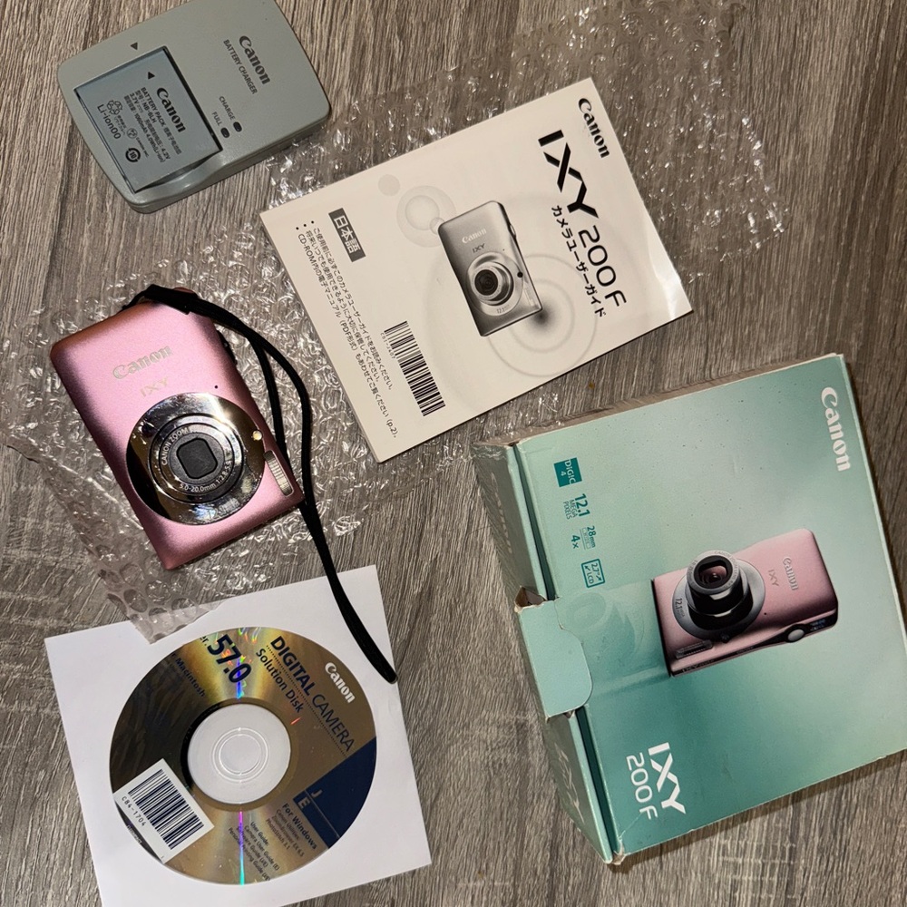 Canon IXY 200F Pink Digital Camera